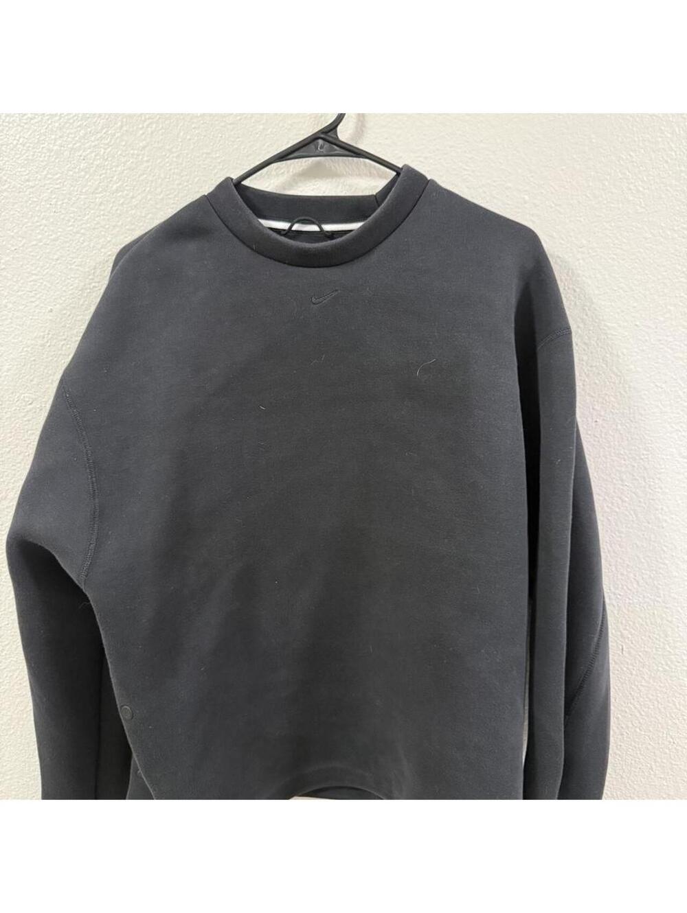Nike Women's Black Sweatshirt